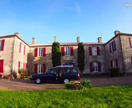 Jolly Château - Private Damien