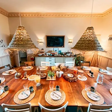 Jolly Château - Private Damien Couette-café 3*