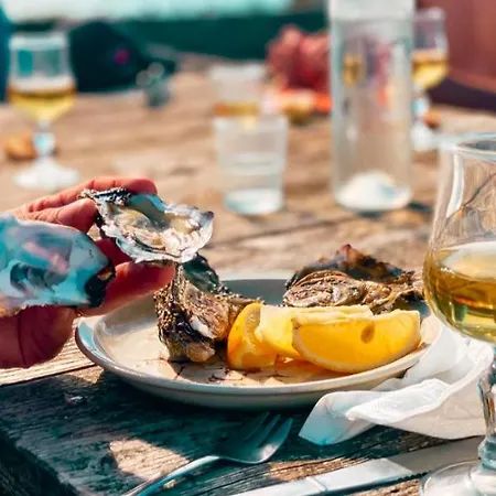 Couette-café Jolly Château - Private Damien 3*