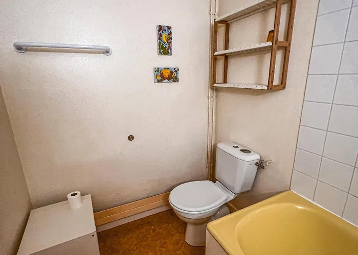 Jolly Château - Private Damien Le Bernard